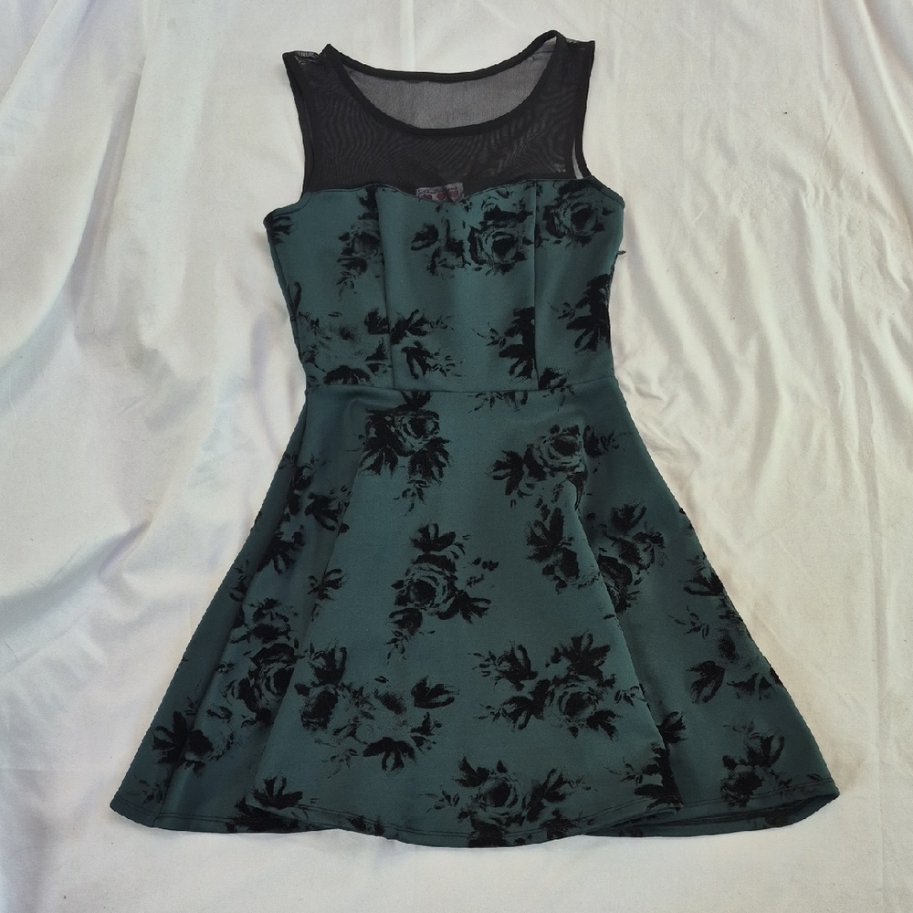 Three Hearts Green and Black Mesh Dress